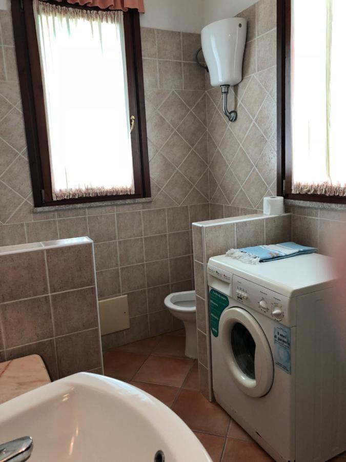 Ferienwohnung L'Essenziale Pula Exterior foto